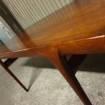Table danoise palissandre Ib Kofod Larsen années 60 – Image 7
