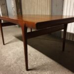 Table danoise palissandre Ib Kofod Larsen années 60 – Image 4