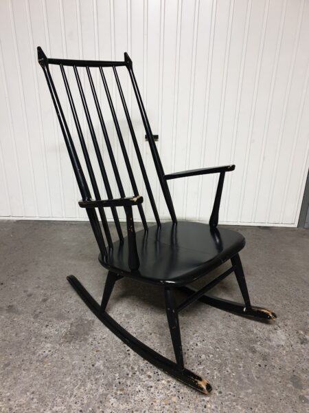 Rocking chair noir scandinave 1960