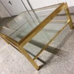 Table basse laiton et verre années 80 – Image 4