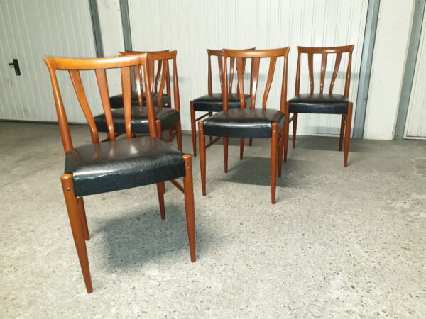 Suite de 6 chaises scandinaves en teck 1960