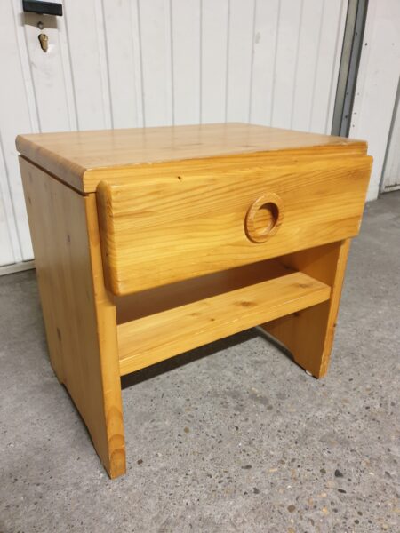 Table de chevet vintage Charlotte Perriand