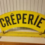 Enseigne vintage de crêperie en métal