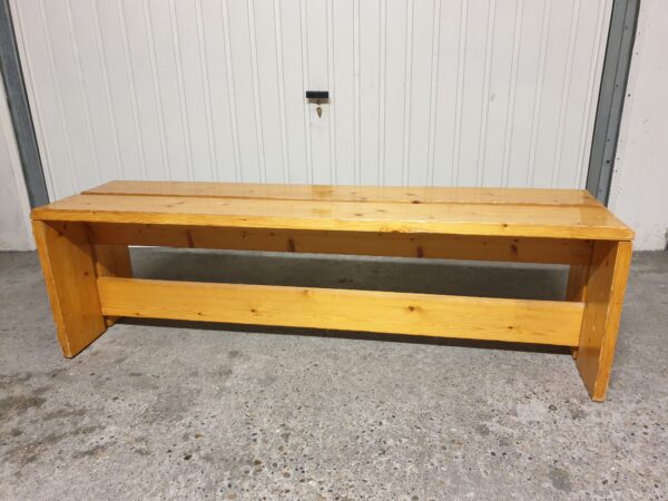 Banc pin Charlotte Perriand La Chapelle d’Abondance