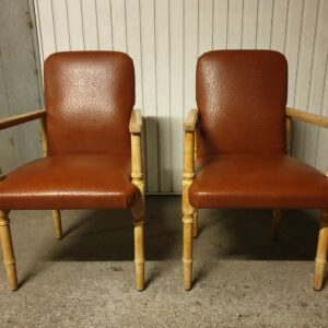 Paire de fauteuils vintage
