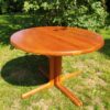 Table ronde design scandinave & pied central vintage années 60