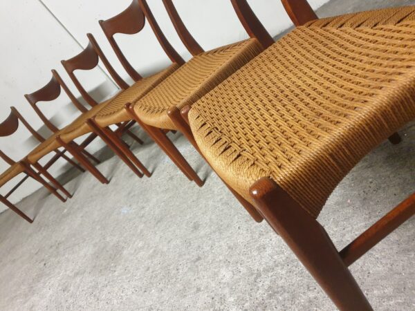Suite de 6 chaises danoises en teck Mid-Century – Image 3