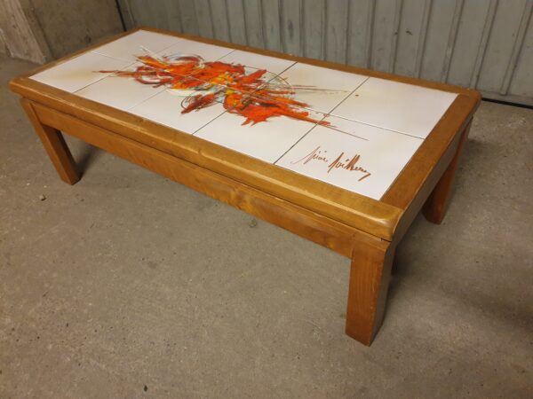 Table basse vintage orme et céramique 70's – Image 3