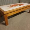 Table basse vintage orme et céramique 70's – Image 6