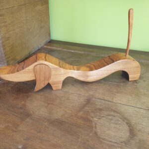 Sculpture Teckel en teck design scandinave Mid-Century
