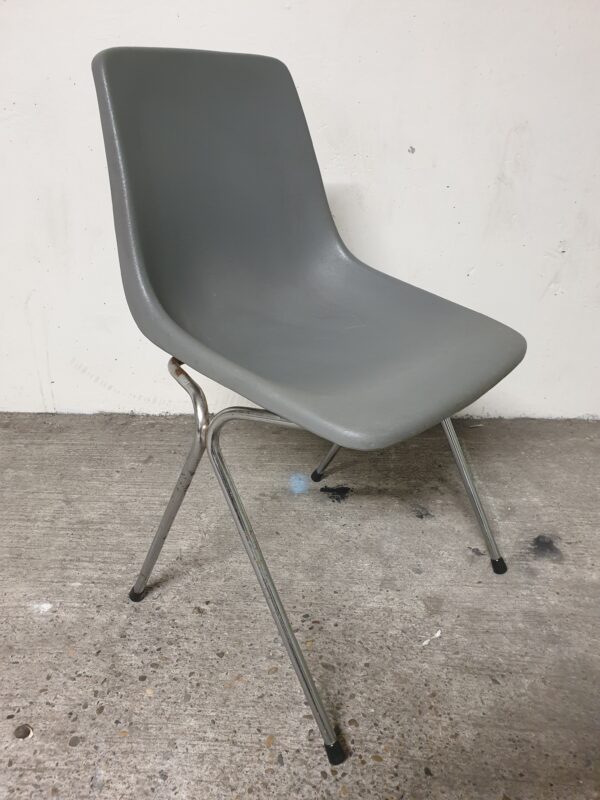 Chaise "Polyprop" Robin Day par AIRBORNE années 60
