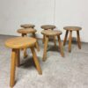 Tabouret tripode en bois Mid-century Le Corbusier – Image 6