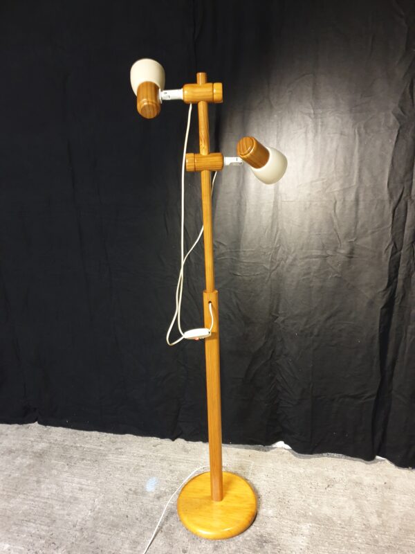 Lampadaire suédois en pin, design scandinave années 80 – Image 7
